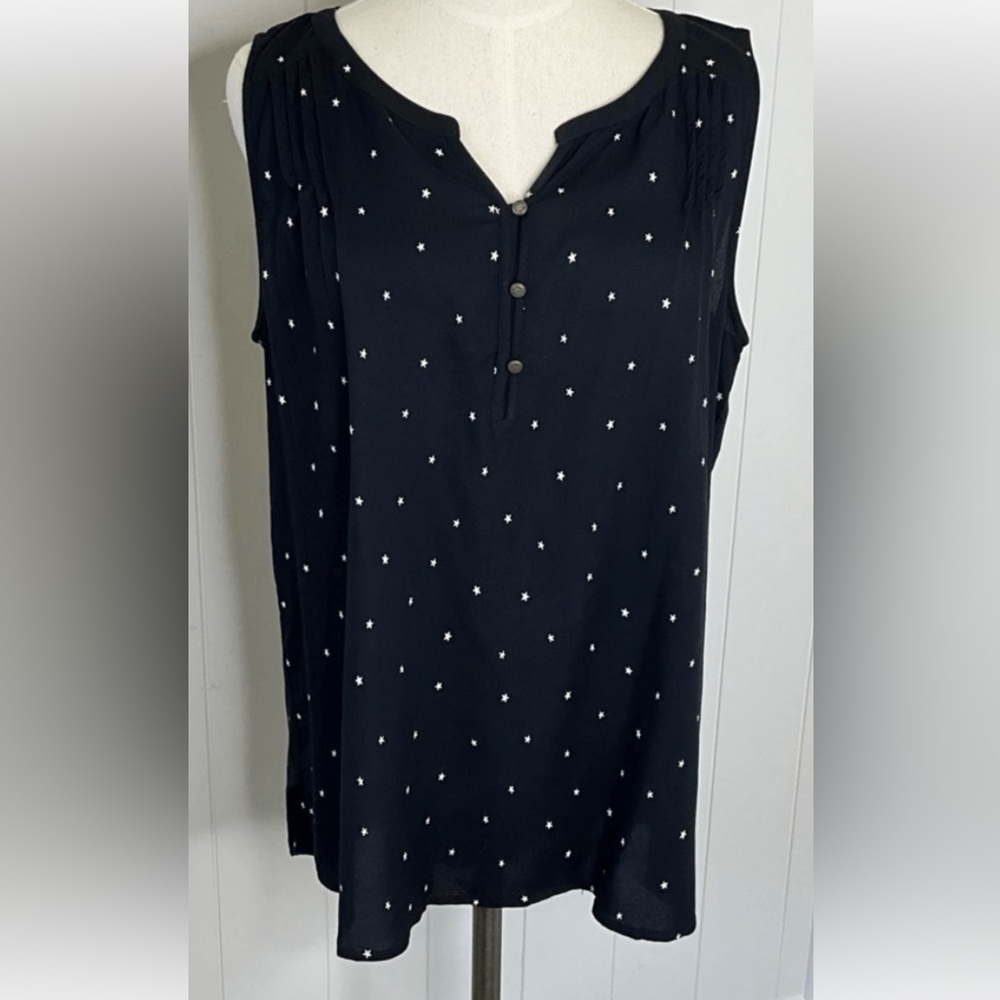 Sonoma Dark Navy Sleeveless Top with Star Pattern
